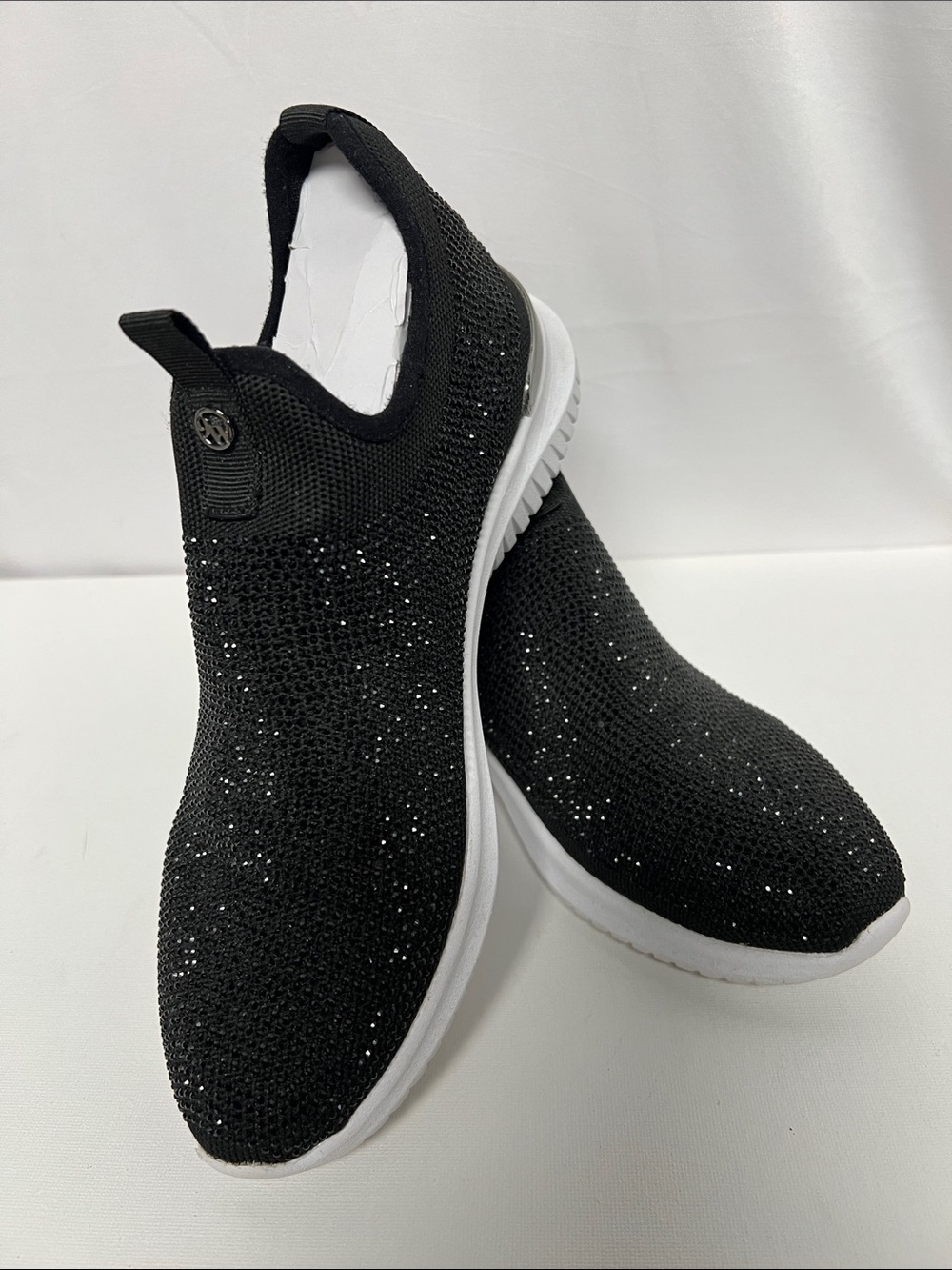 Miya Slip-On Sneaker (Women)
Nine West size 8